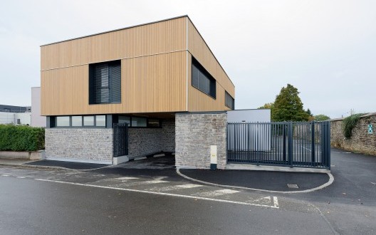 AUB FOUGERES